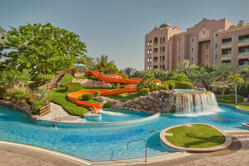 Emirates Palace Mandarin Oriental// kids pool
