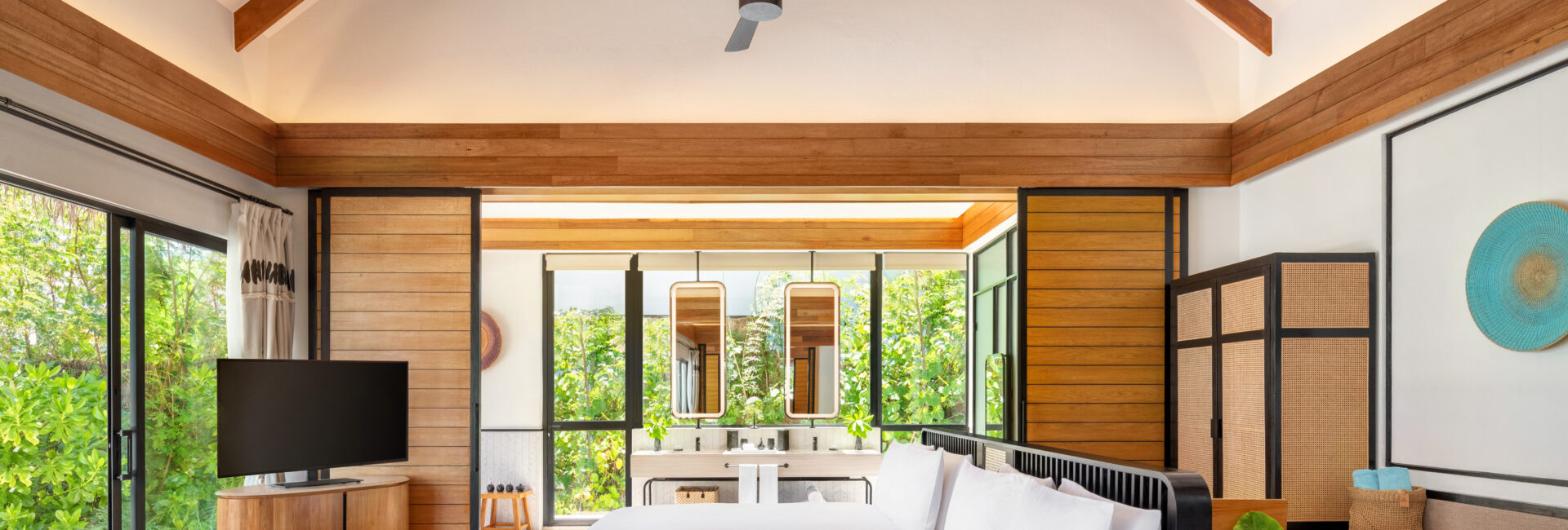 Hilton Amingiri-Two-Bedroom Beach Pool Villa Bedroom (twin)