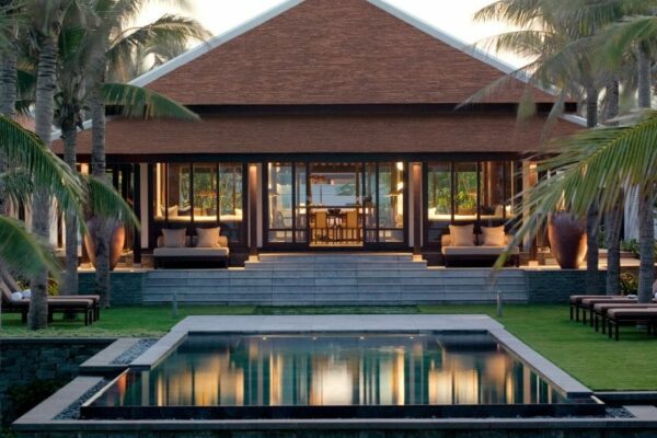 Four Seasons Resort The Nam Hai/ Pool Villa Front View