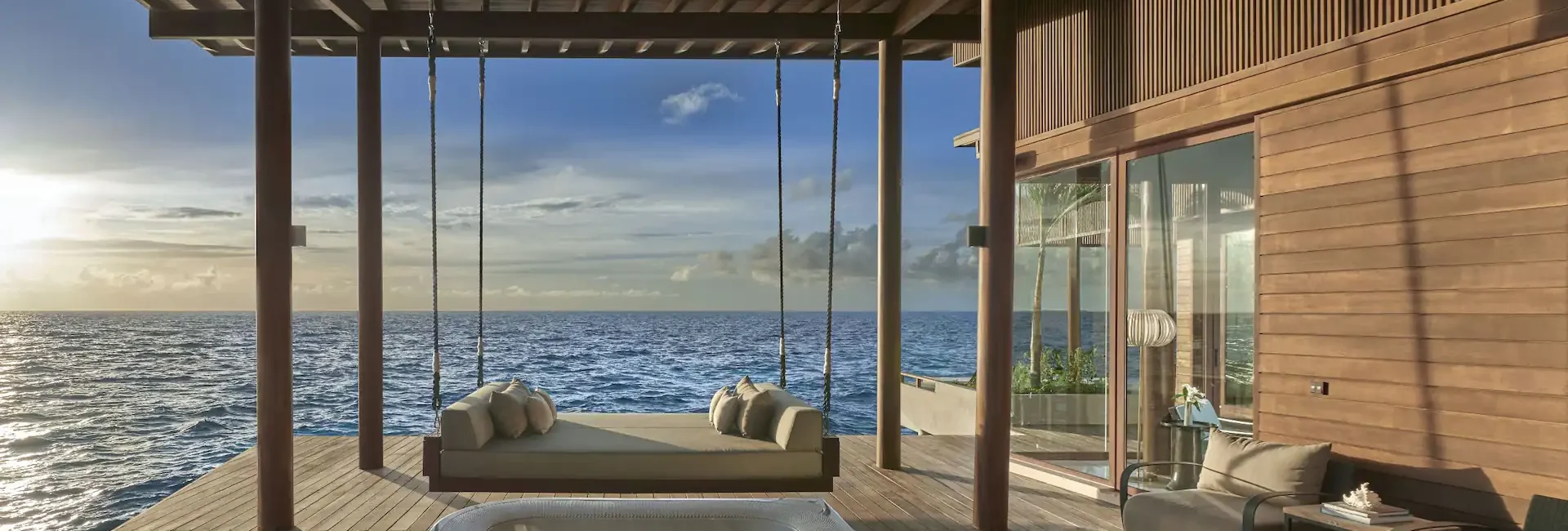 Park Hyatt Hadahaa//Jacuzzi